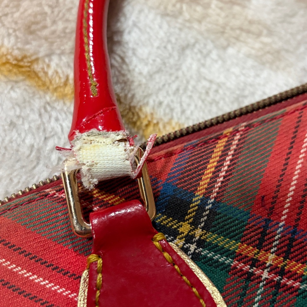 Red plaid Dooney & Burke handbag - Picture 5 of 8